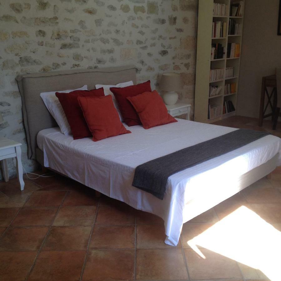 L'Oustalet Bed and Breakfast Uzès Eksteriør billede
